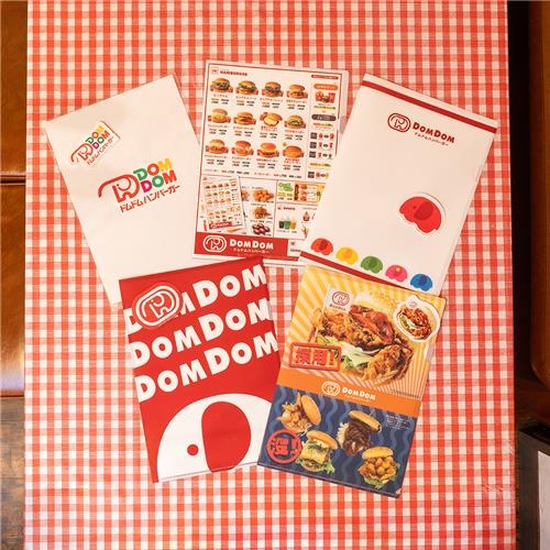 タイトーくじ ドムドムハンバーガー」12月6日から順次発売へ。約40cmの