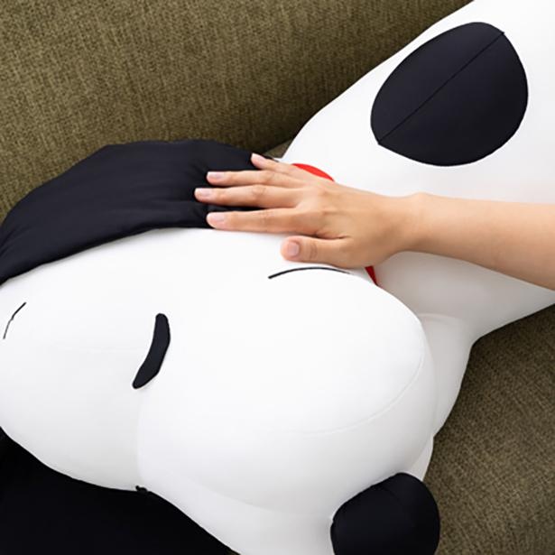 スヌーピーがひんやりモチモチ！おうち時間に癒やされる大きな
