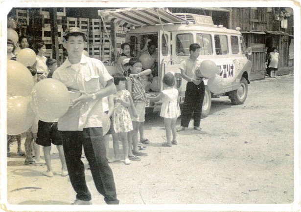 カレーを全国に広めた「オリエンタルカレー」の斬新すぎる宣伝活動とは