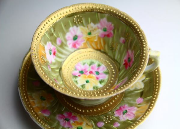 アンティークカップ紹介｜秋田牛鉄板焼「銀座 五明」