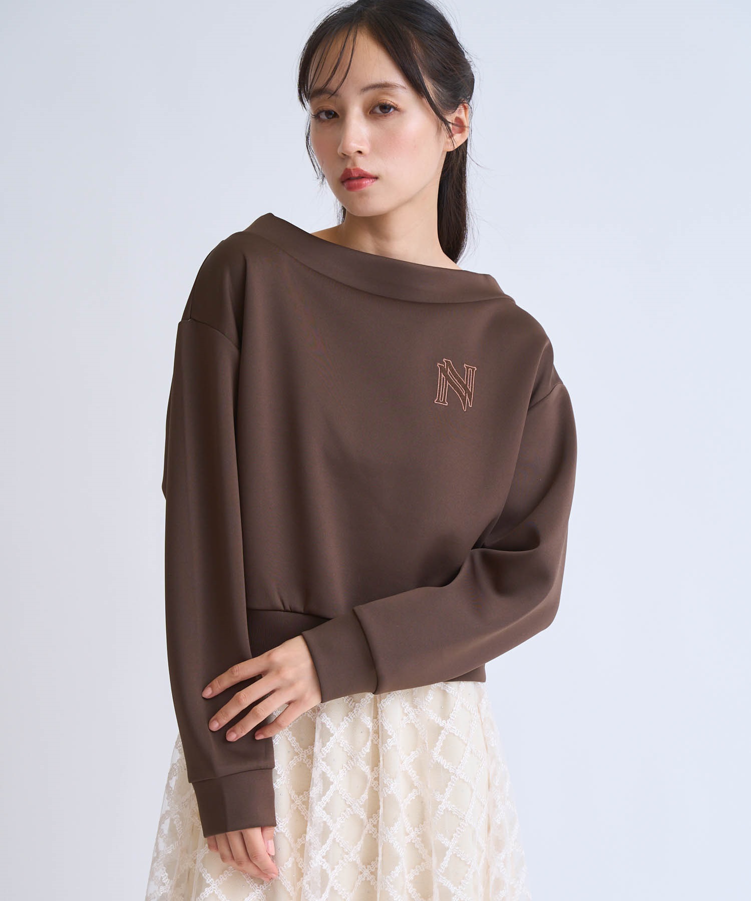 フェルト刺繍ロゴポンチトップス | パーカー・スウェット | NOELA