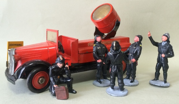 テクノによる消防車 - Nostalgic Patrol Cars Season 2