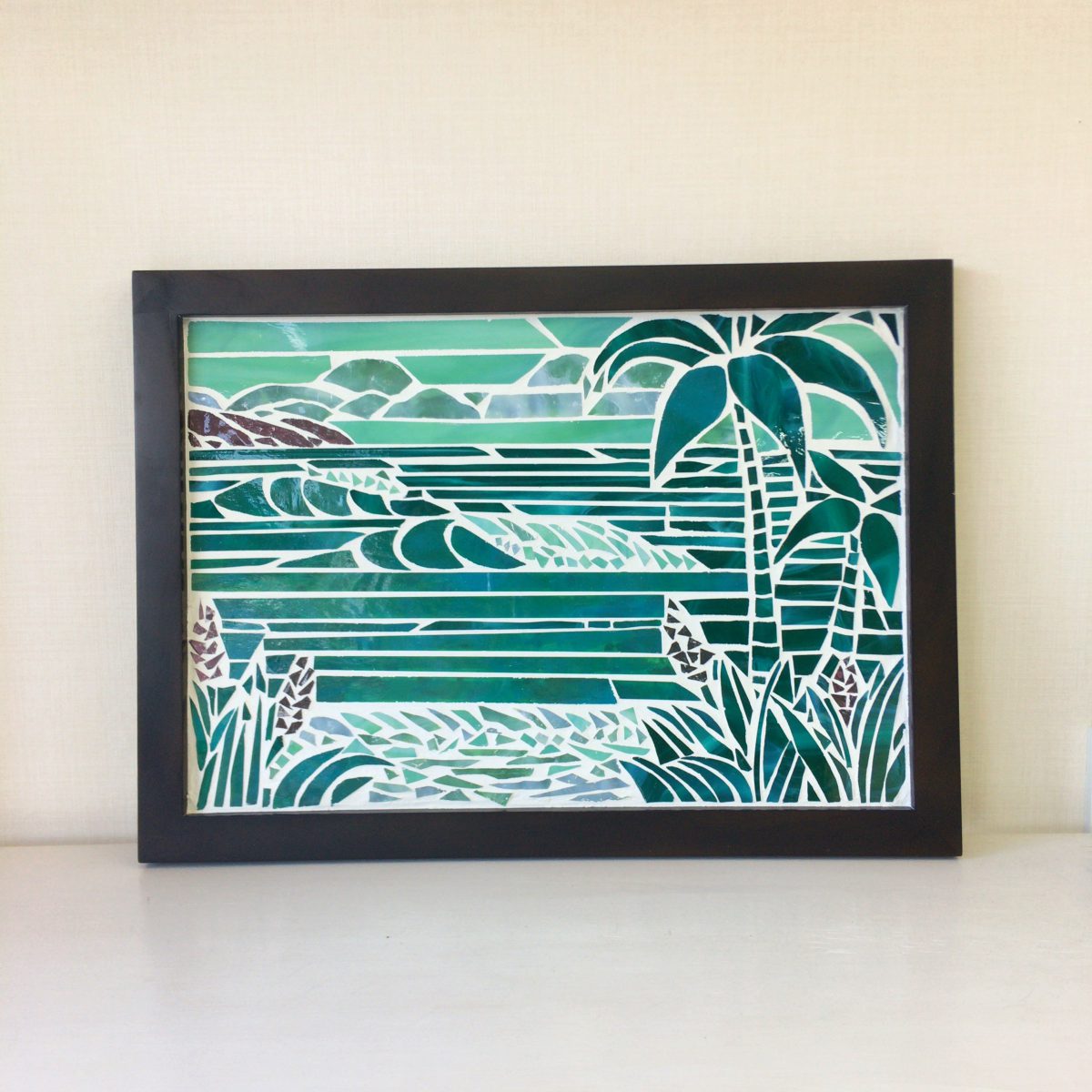 生徒さんの作品。ビーチのガラスモザイクパネル | ステンドグラス工房