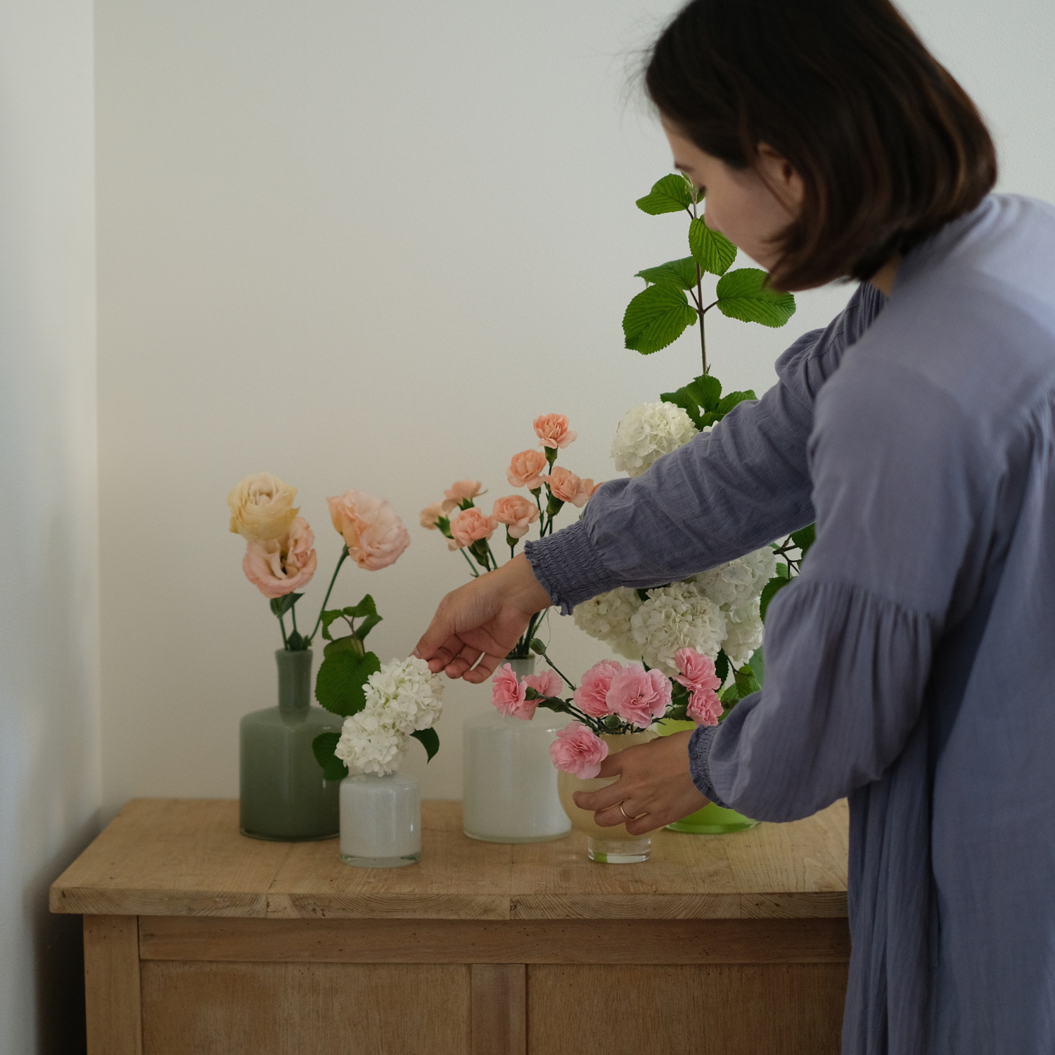 グリーンのおしゃれなガラス花瓶 かわいい 通販 一輪挿し ミルキー