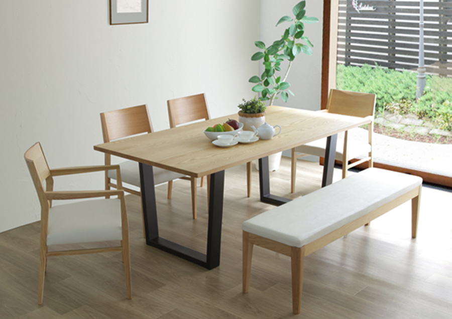 ウィドゥ・スタイル 回転アームチェア C915