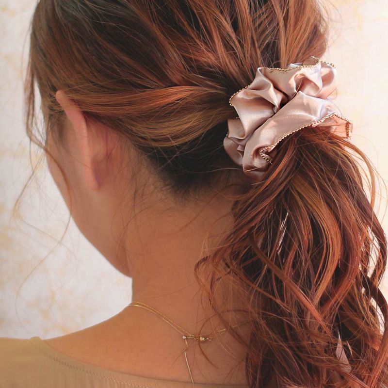 シュシュ サテン ゴールド ライン ヘアゴム ヘアポニー – OSEWAYA