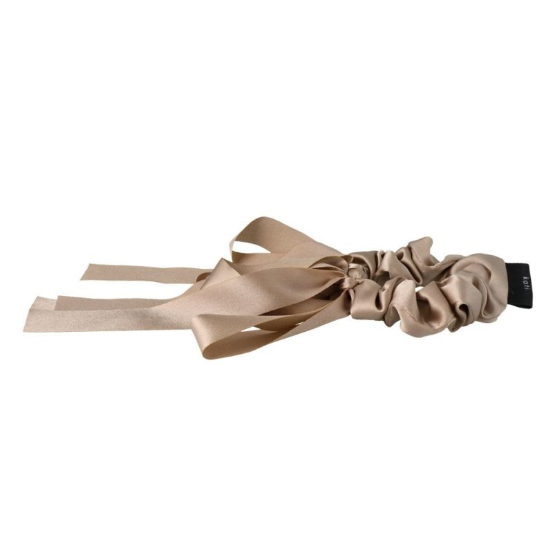 シュシュ kati シルク リボン ベージュ ヘアゴム ヘアポニー – OSEWAYA