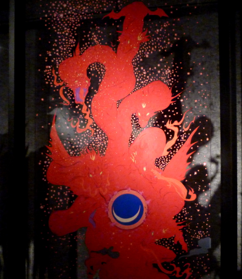 夏休みアート特集】HYDEそっくりの人形も！ 壮大な世界観で魅せる