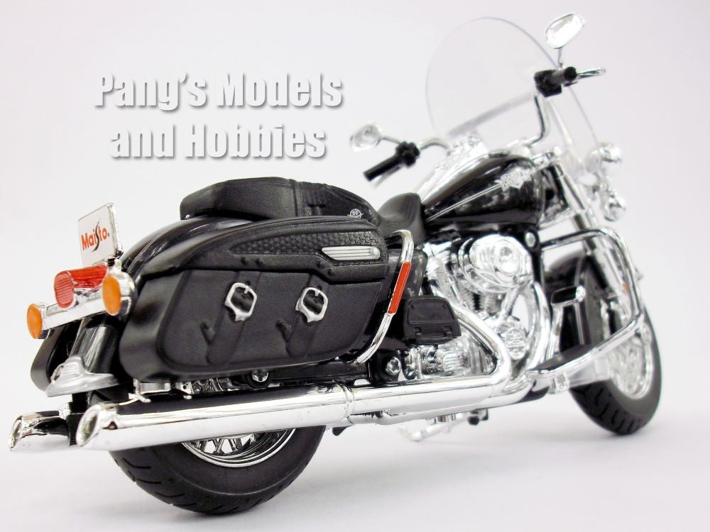 Harley - Davidson 2013 Road King Classic 1/12 Scale Diecast Metal
