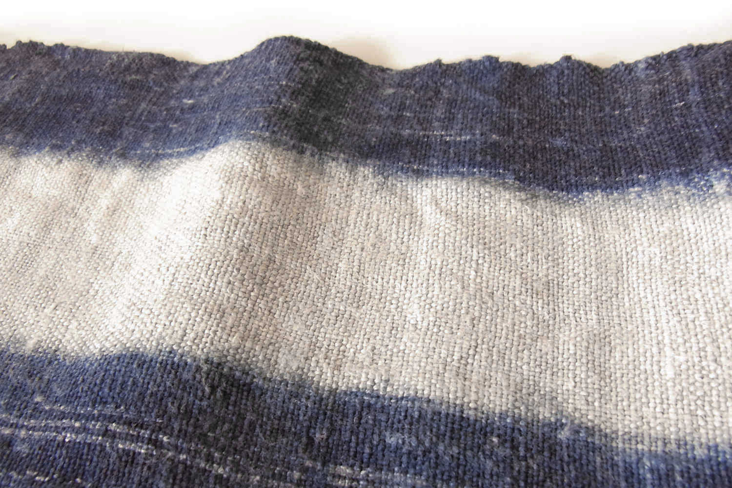 モン族藍染めろうけつ麻布No.T-HM-231|中国に暮らすモン族（ミャオ族