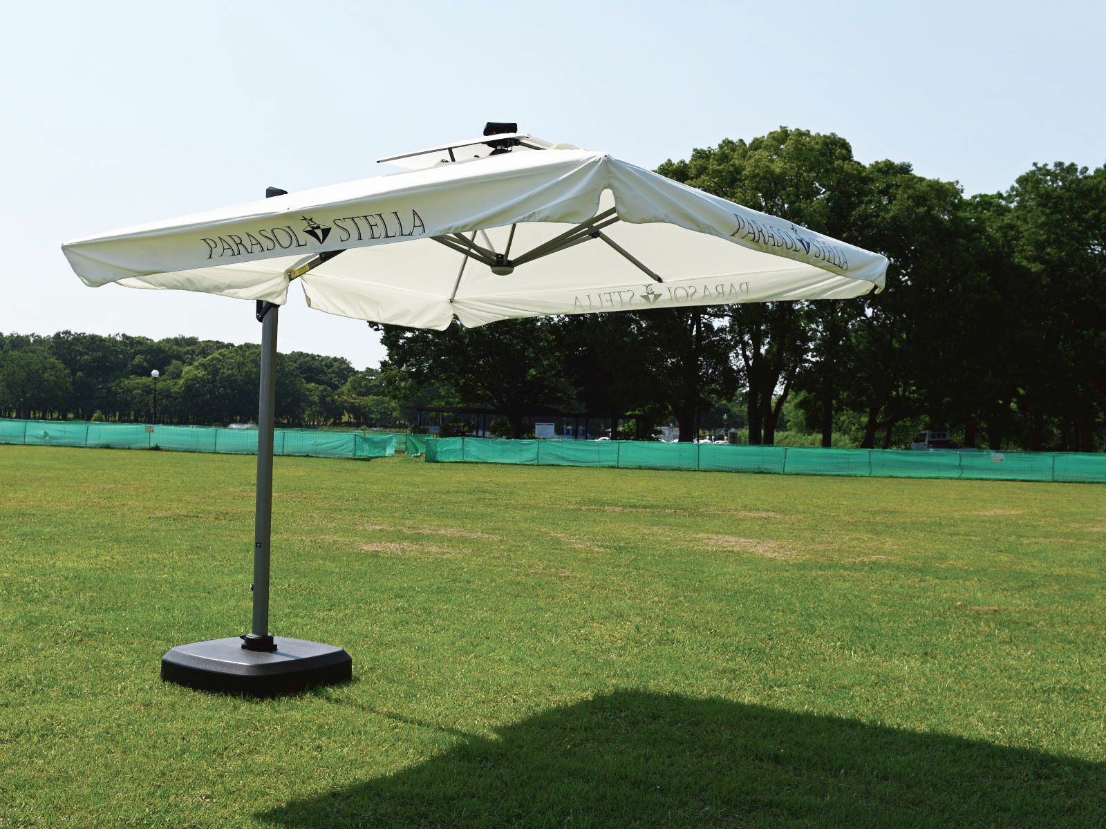 ビーチパラソル大型サイズ特集｜風に強くて日差しもしっかりガード