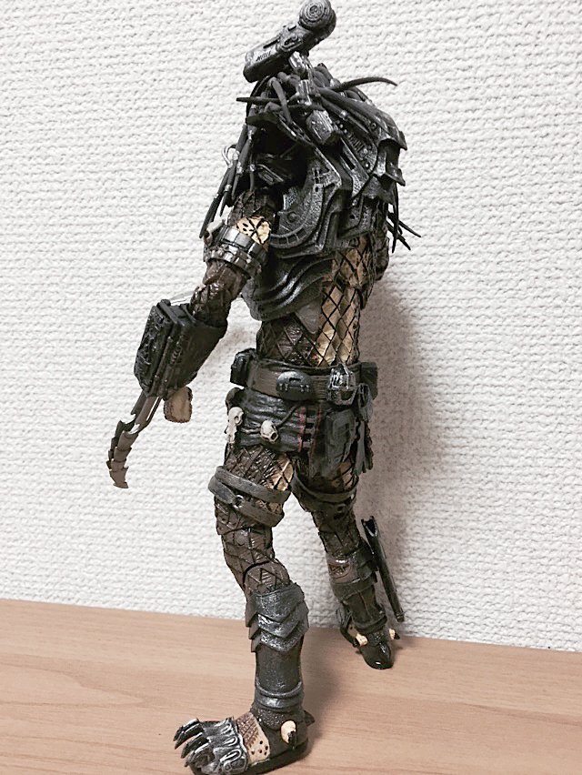 RT @KSUWABE: NECA製の「サーペントハンター・プレデター」が届きまし