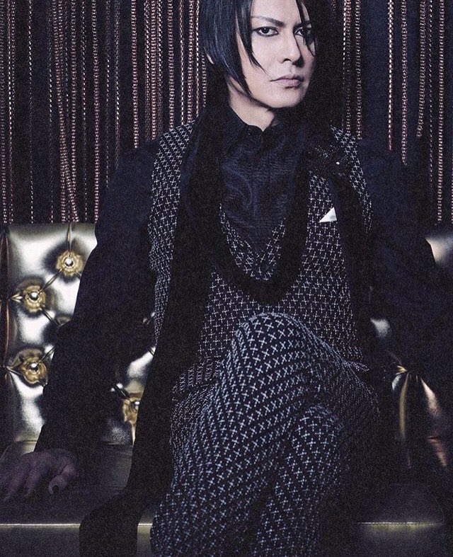 櫻井さんが着てたスーツ、キッズ用があるんですね〜😆 か、可愛い