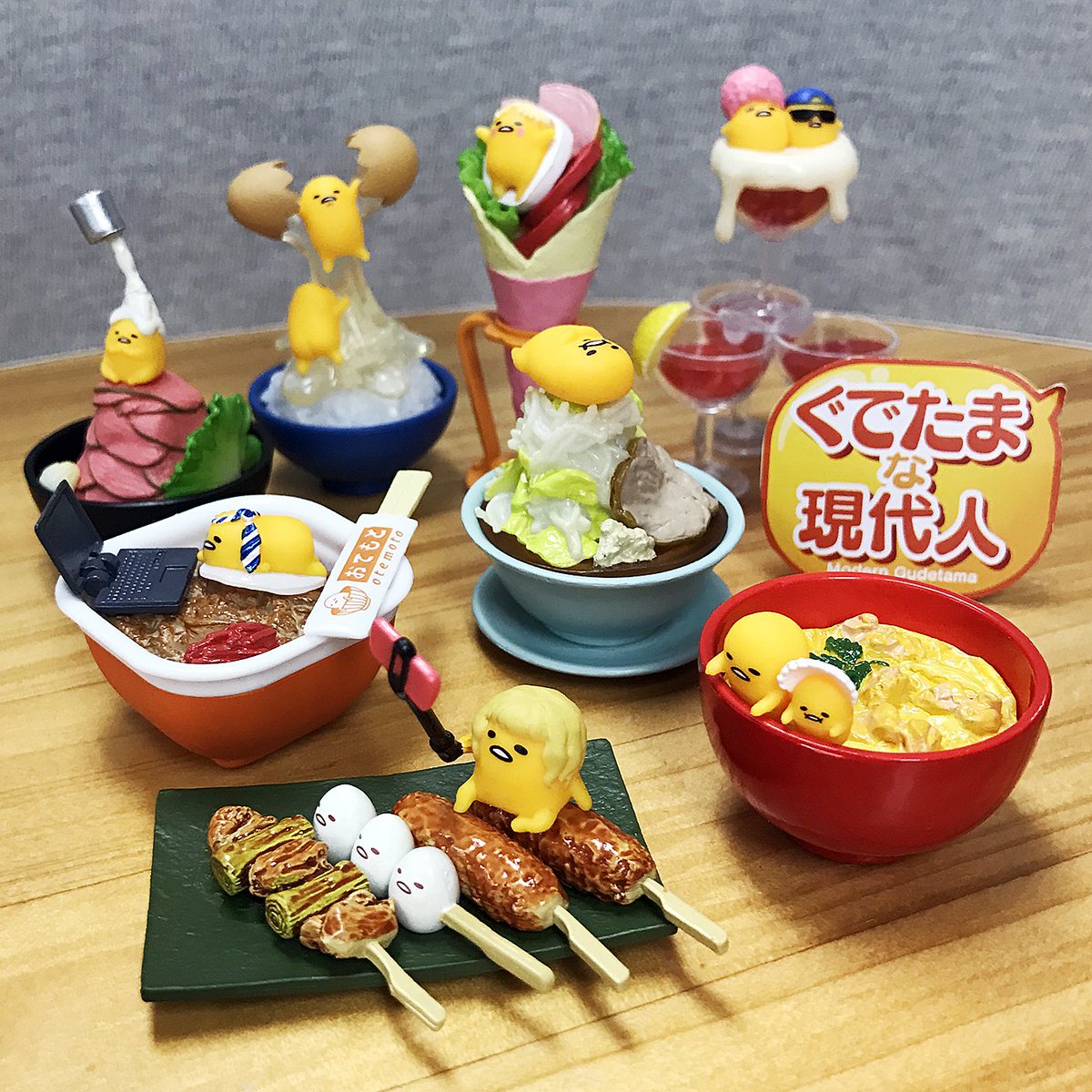 地階売場で先行販売🎵 リーメント キャンディトイ 「ぐでたまな現代人