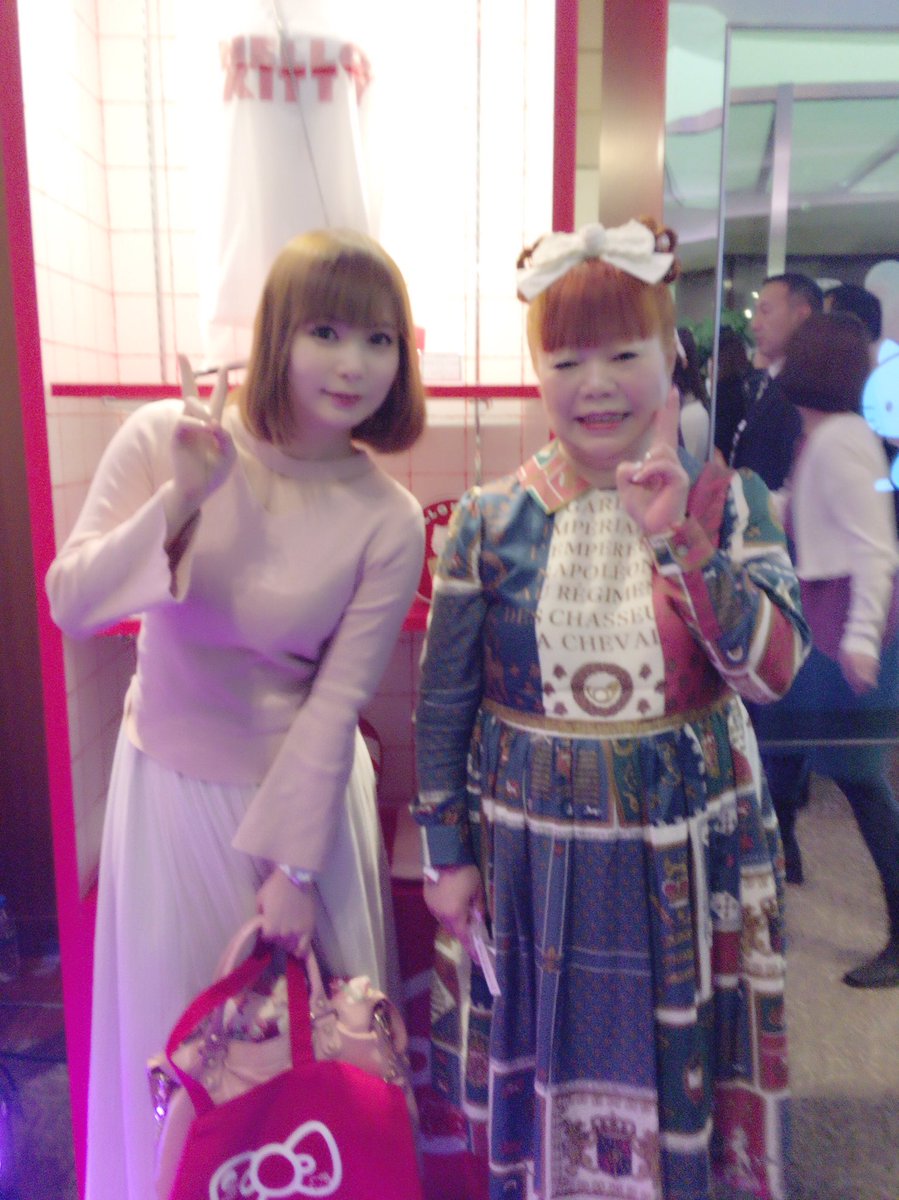 キティちゃんデザイナーの山口さんにお会いできて感激でした