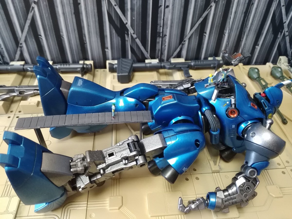 MGケンプファー、まだ組み立て中です。 MG 1/100 MS-18E KÄMPFER