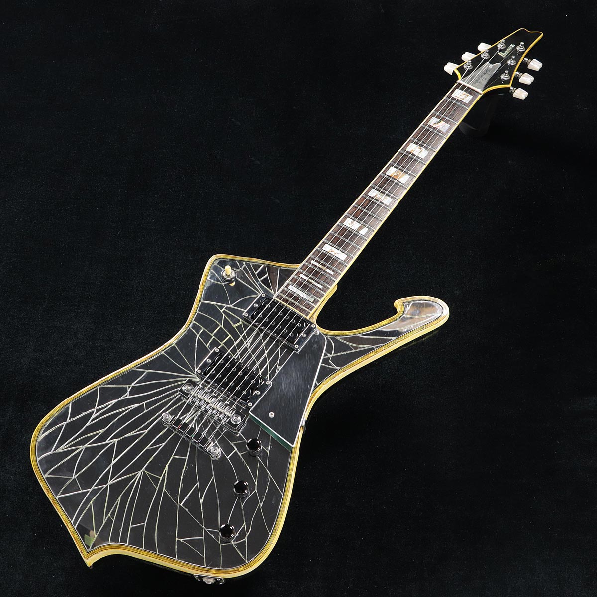 ロックンロールレジェンドKISSのポールスタンレーモデル「Ibanez / PS