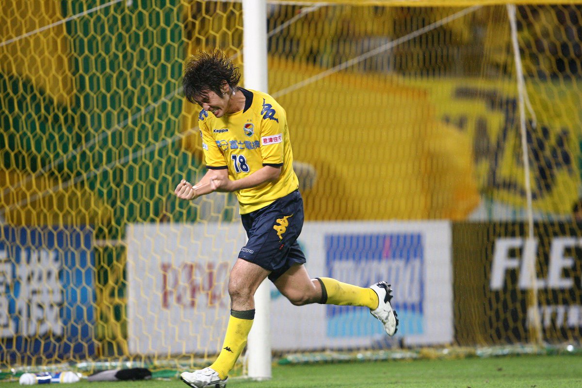 ロアッソ熊本所属の巻 誠一郎選手が引退を発表されました！駒澤大学