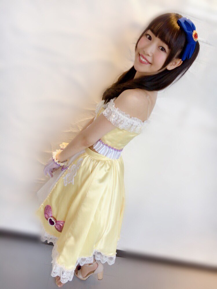 昨日のお写真。 シトラスティータイムコーデ☕️ ガーリーアイランド