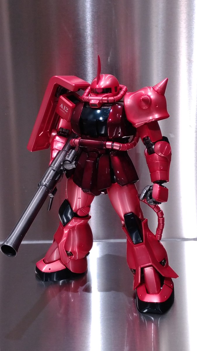 ペインティングルームで製作していたMGシャア専用ザクVer.2.0の仕上げ