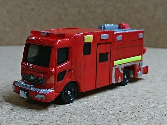 トミカ改造 救助工作車Ⅲ型(バス型) この救助工作車は高度救助隊仕様