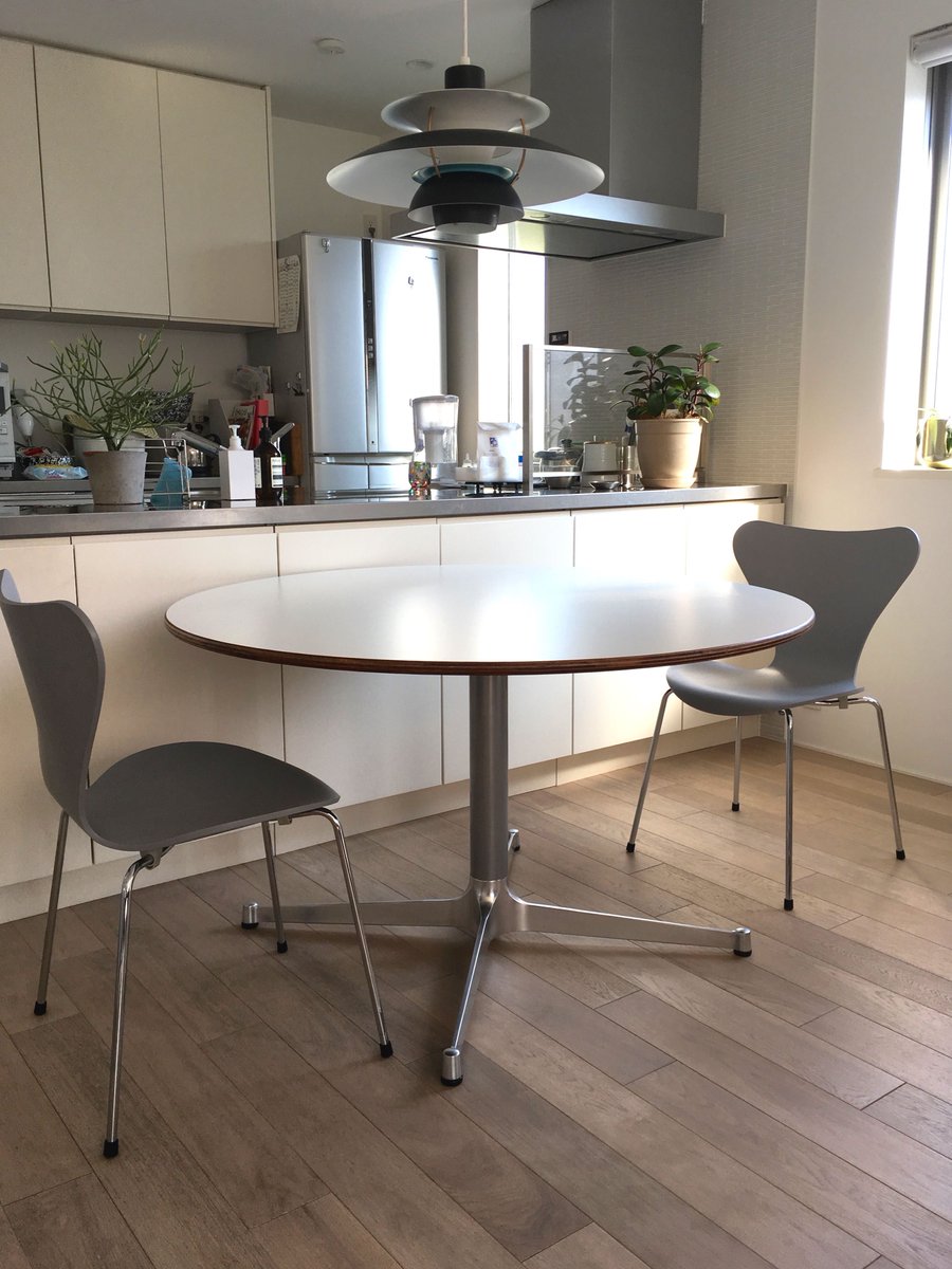 TABLE ラウンドテーブルLAUAN ROUND D&DEPARTMENT