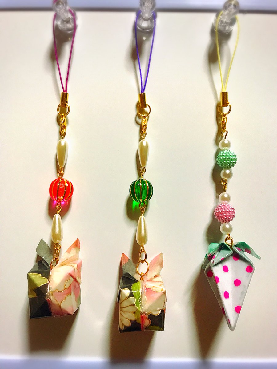 折り紙レジンのストラップ できました(ㆁωㆁ*) 風船うさぎ可愛いから