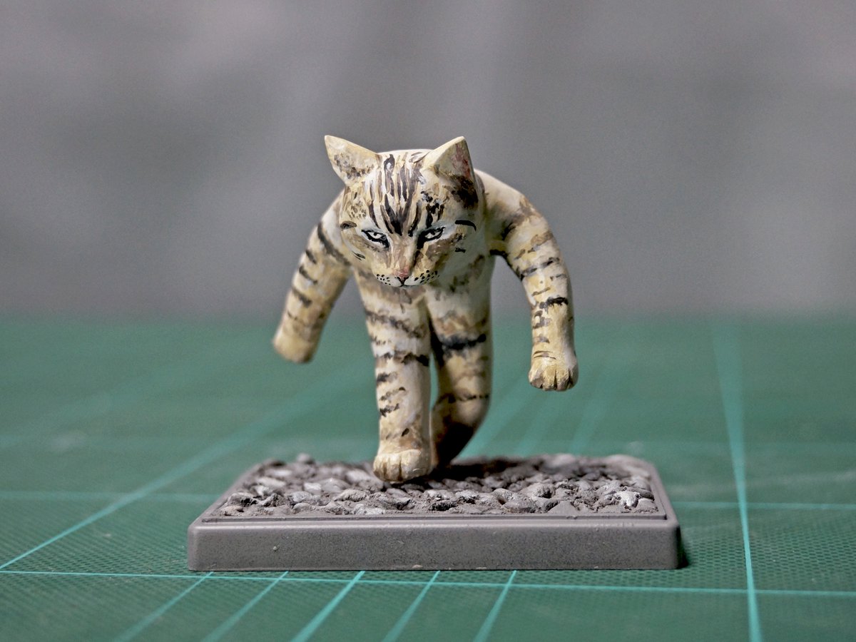 TLに流れてきた二足の猫が可愛かったので粘土で再現してみました