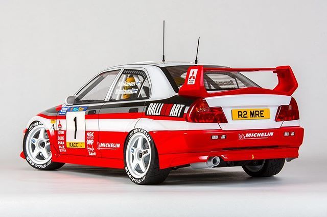 Tamiya Mitsubishi Lancer Evolution V WRC - ** For full details on