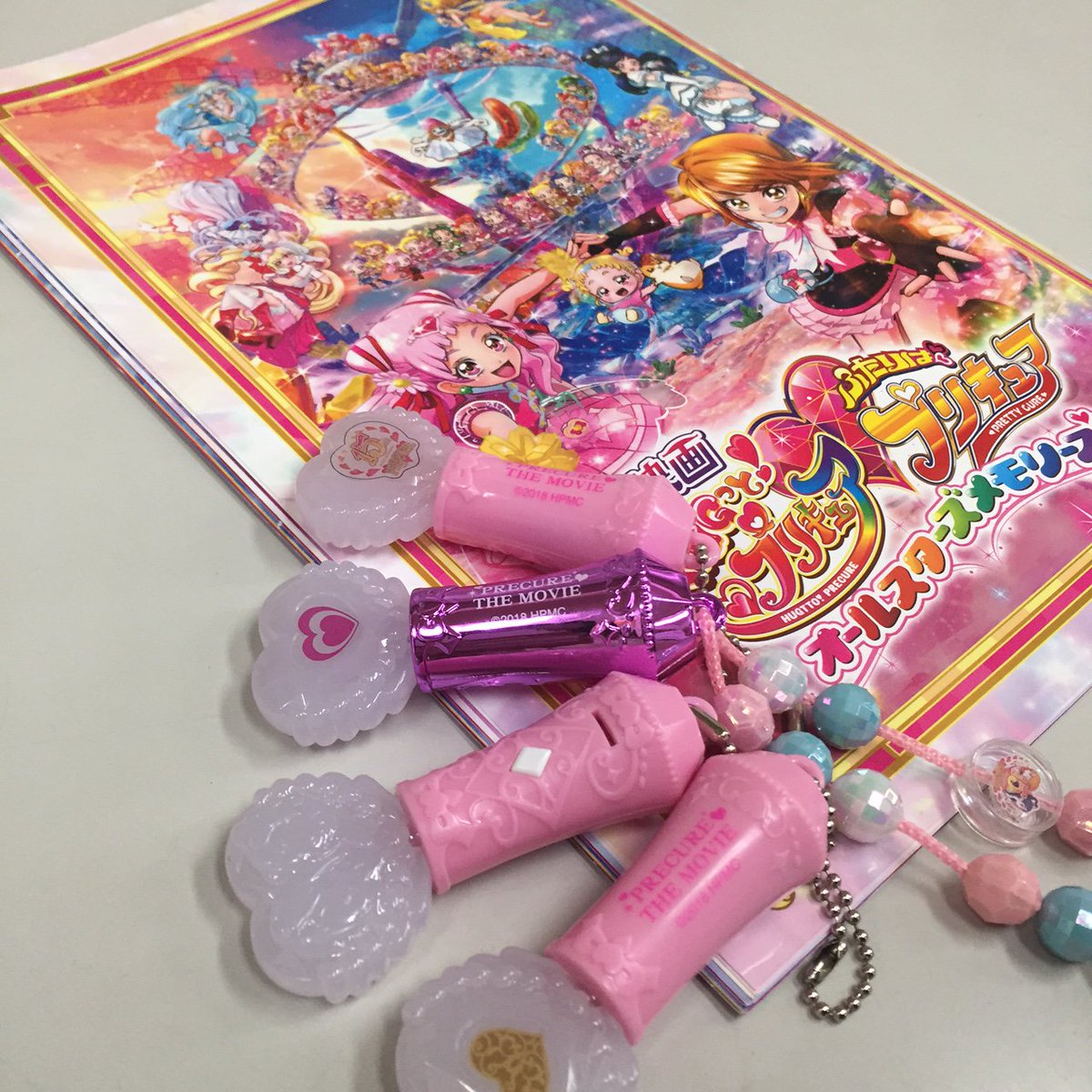 ✨いよいよ公開まであと5日！✨ 劇場オリジナルグッズを大公開😍 歴代