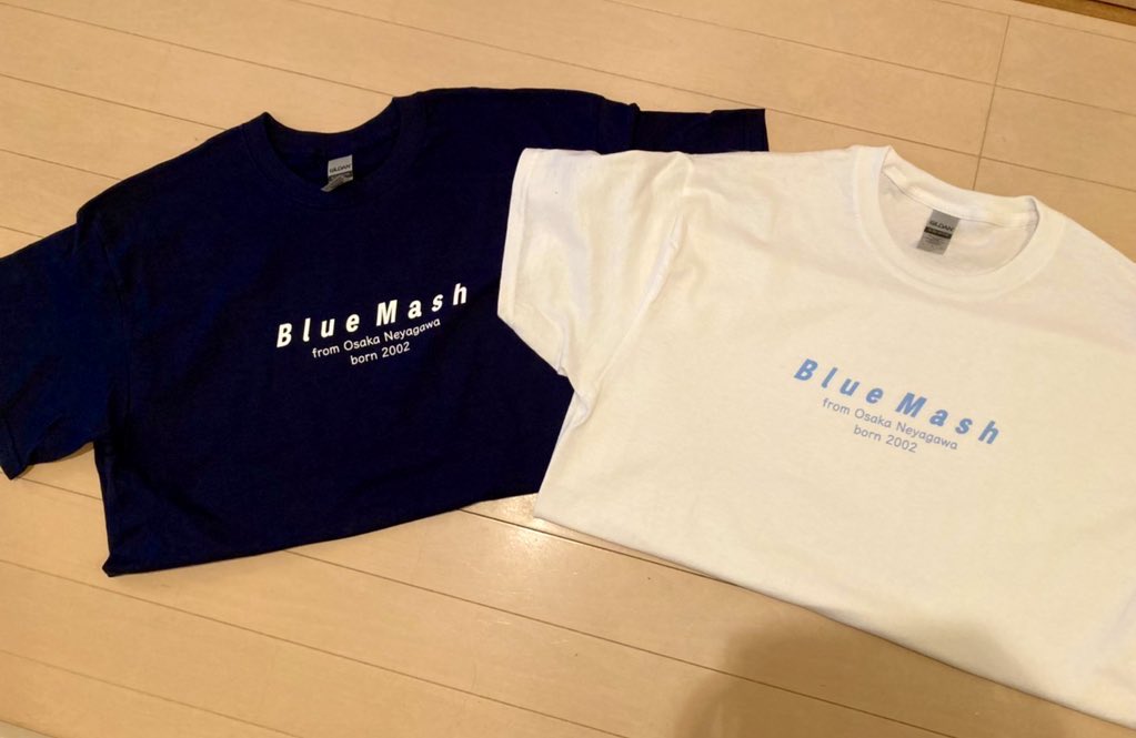 🕊新グッズ🕊】 □ ロゴTシャツ ¥2000- カラー : ネイビー・ホワイト