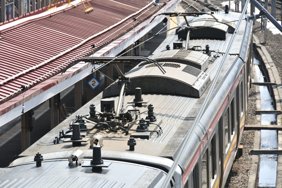 JR東日本E129系チャレンジキット好評発売中です！！ 「パンタ碍子台