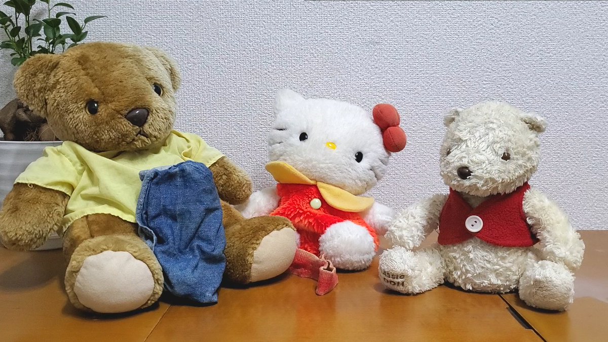 キティちゃんのぬいぐるみ タグに汚れあり キティちゃんのぬいぐるみ