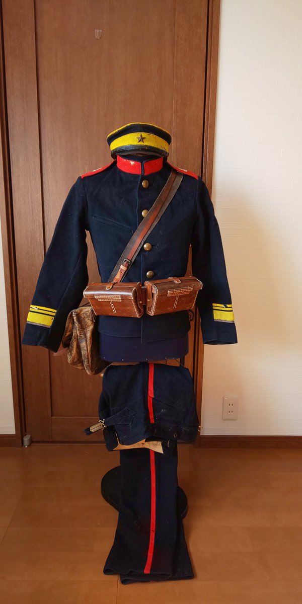 レプリカ、代用品も入れてだけど明治陸軍の装備例。 実物 ・第二種帽