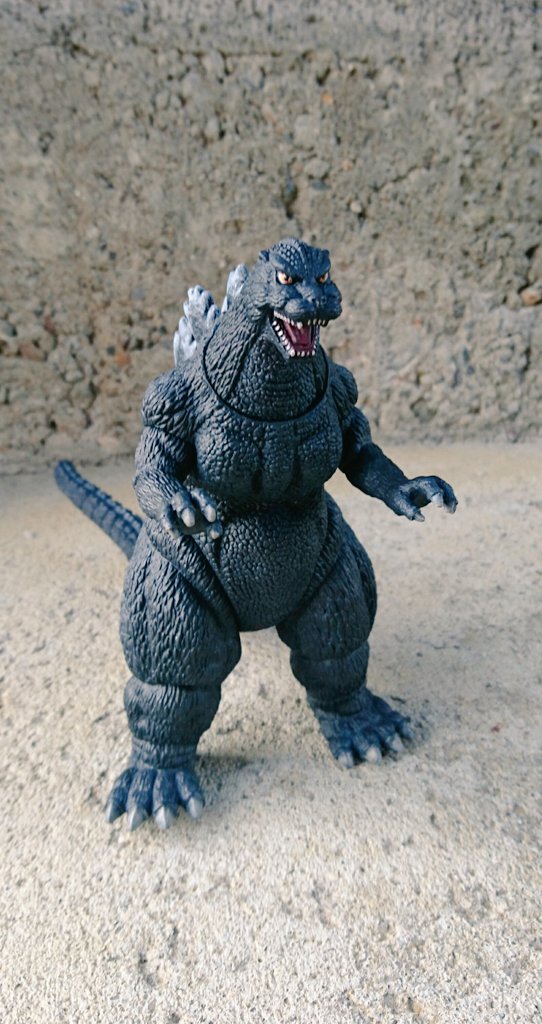 ムービーモンスターシリーズよりバーニングゴジラのリペイント「VS