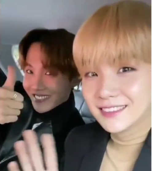 ホビちゃんと 一緒だと ユンギは かわいく よく 笑うよね