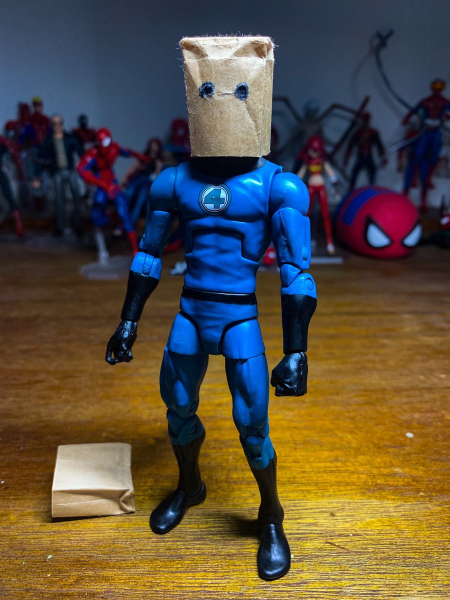 ボンバスティックバッグマン完成です😊 気分でマスクを取ると