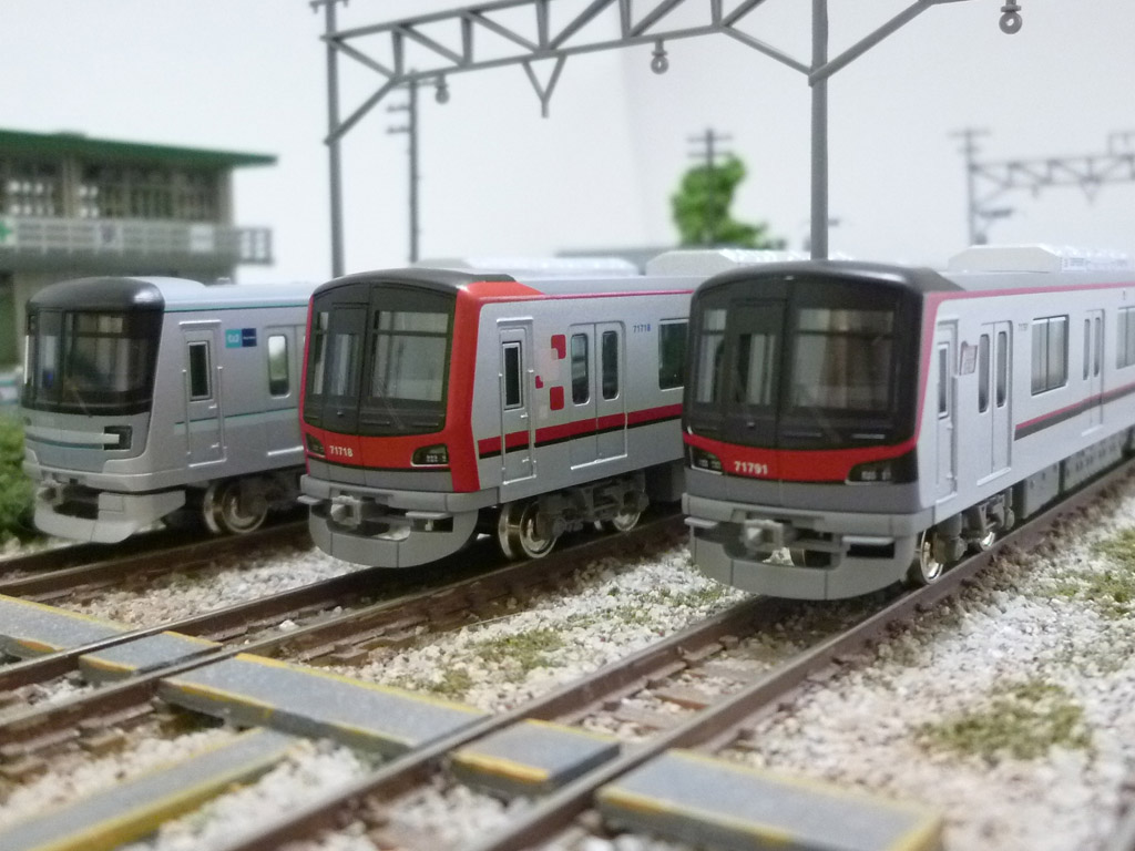 東武70090型、量産先行品できあがりました！ 日比谷線直通の座席指定