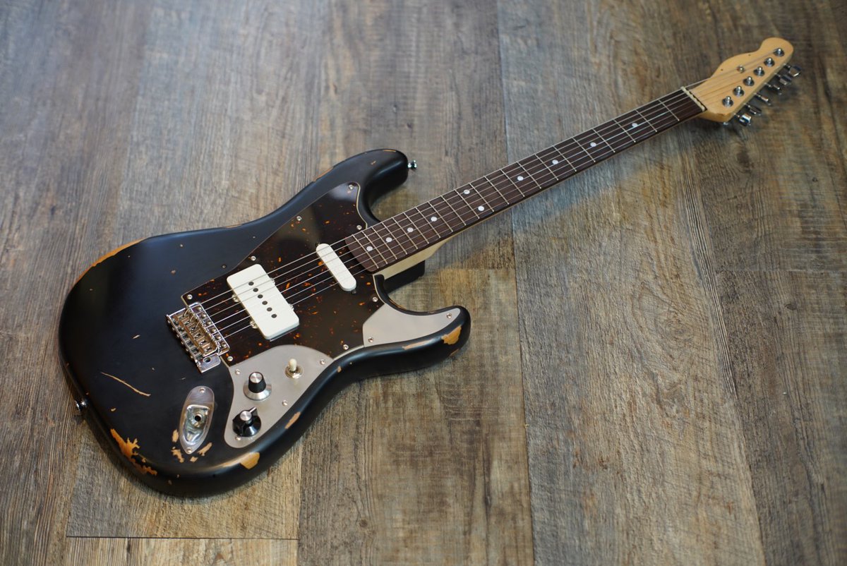 先月末に中古品もいろいろ入荷してます！ こちらはコンポーネントの