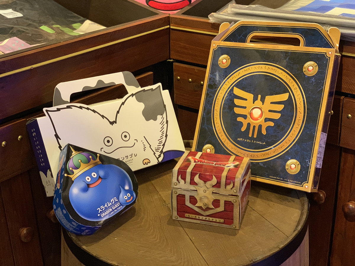 こんにちわ。 今日も元気に営業中！ 秋葉原に立ち寄った方へグッズのご