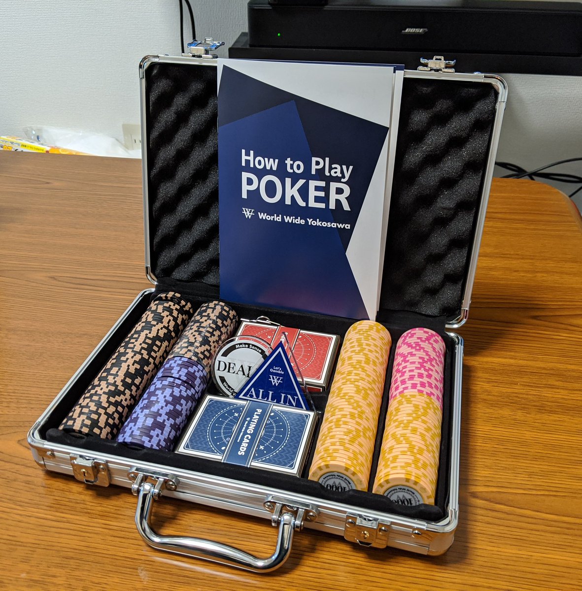 世界のヨコサワのポーカーセット来たー #世界のヨコサワ