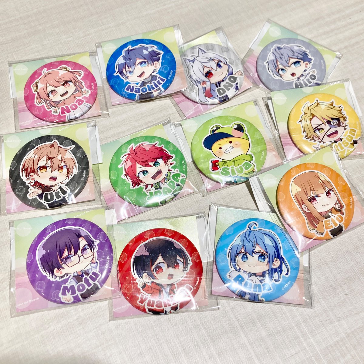 ✨再入荷✨ 【#カラフルピーチ】 「缶バッジ」が各種再入荷しました