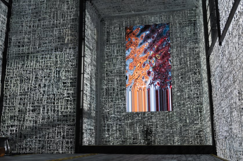 新作：ガンプラのランナーでできた茶室「可塑庵（ぷらあん）」です．前