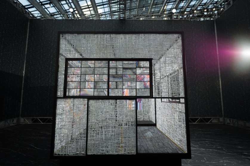 新作：ガンプラのランナーでできた茶室「可塑庵（ぷらあん）」です．前