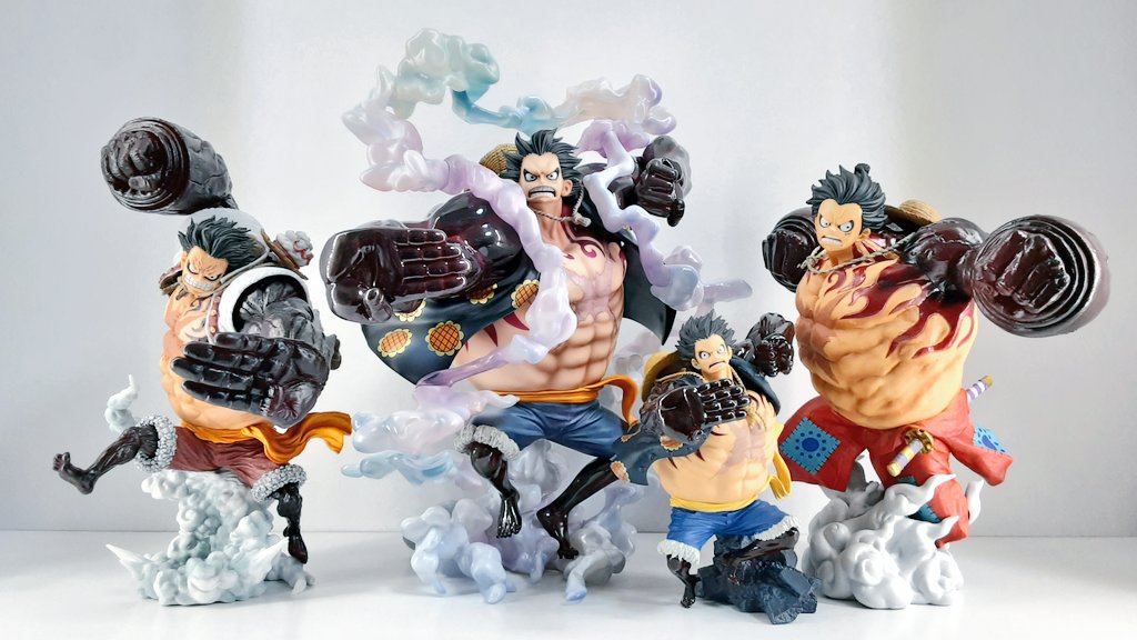 バウンドマンフィギュア サイズ比較。 左から ・一番くじ ・P.O.P