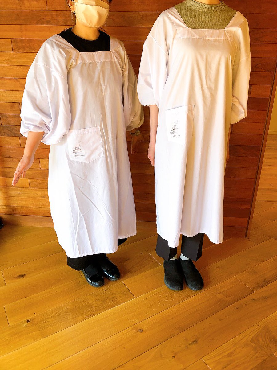 おはようございます。 3月11日（金）、本日も開館しました。 エプロン