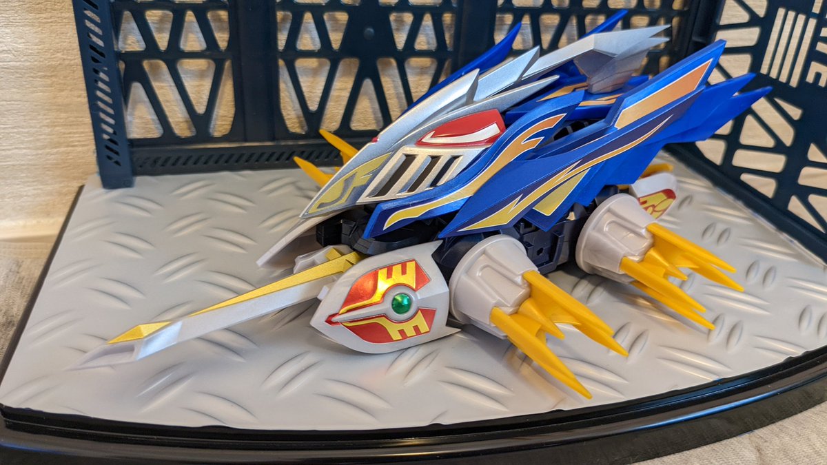 ガルダフェニックスできたーー かっこいい… リアビューも良すぎな