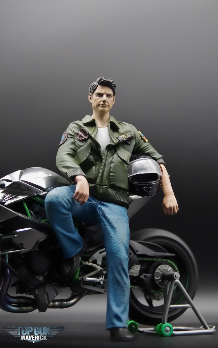 トリファクトリー 1/12 トップガンパイロット完成です。😆とても精密な