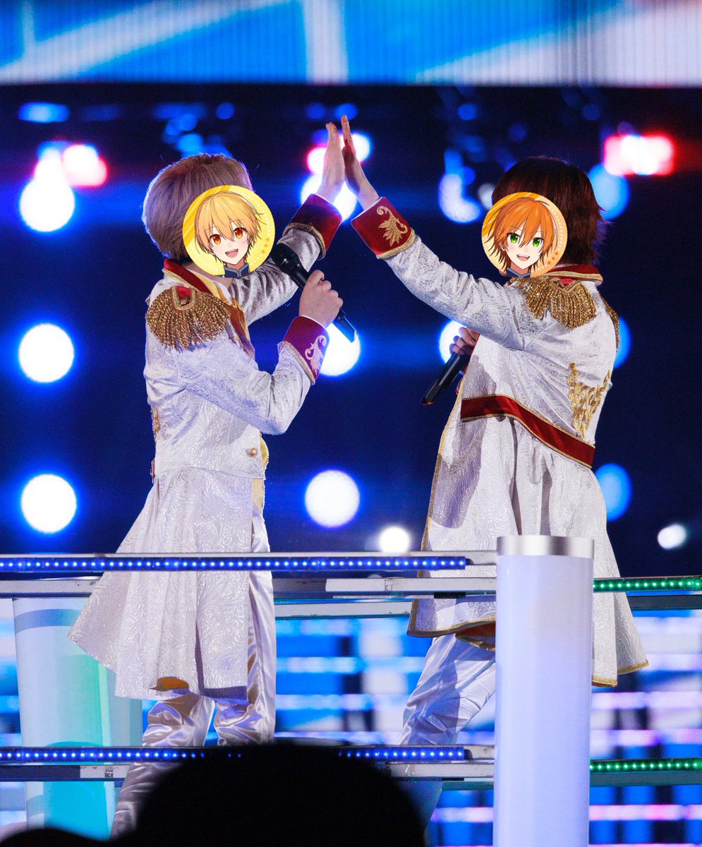 ドームツアーの王子様衣装、まさか2年越しに映画のトークショーで見せ