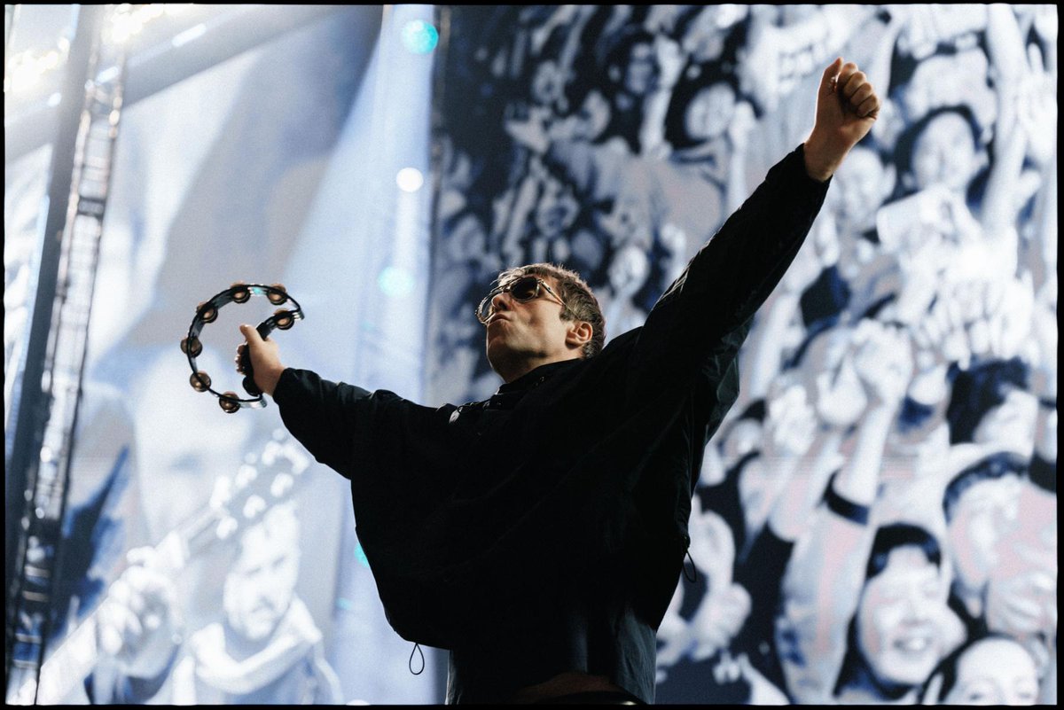 Oasis】 オアシス奇跡の日本公演レポート🇯🇵 リアムとノエルが手を